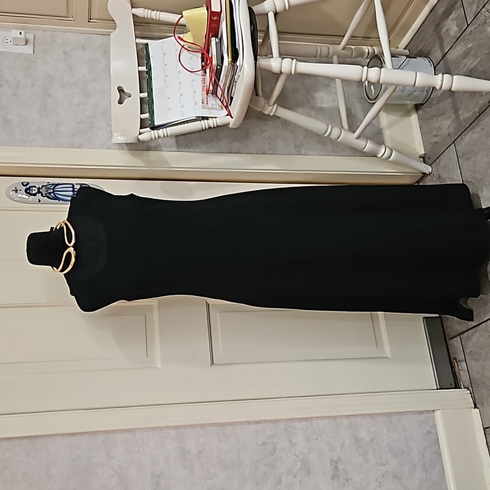 Rene Rowan, Sz 8. Like new, Black Sheath dress.
